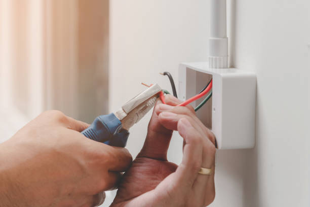 Best Emergency Electrical Repair Services  in Moss Point, MS